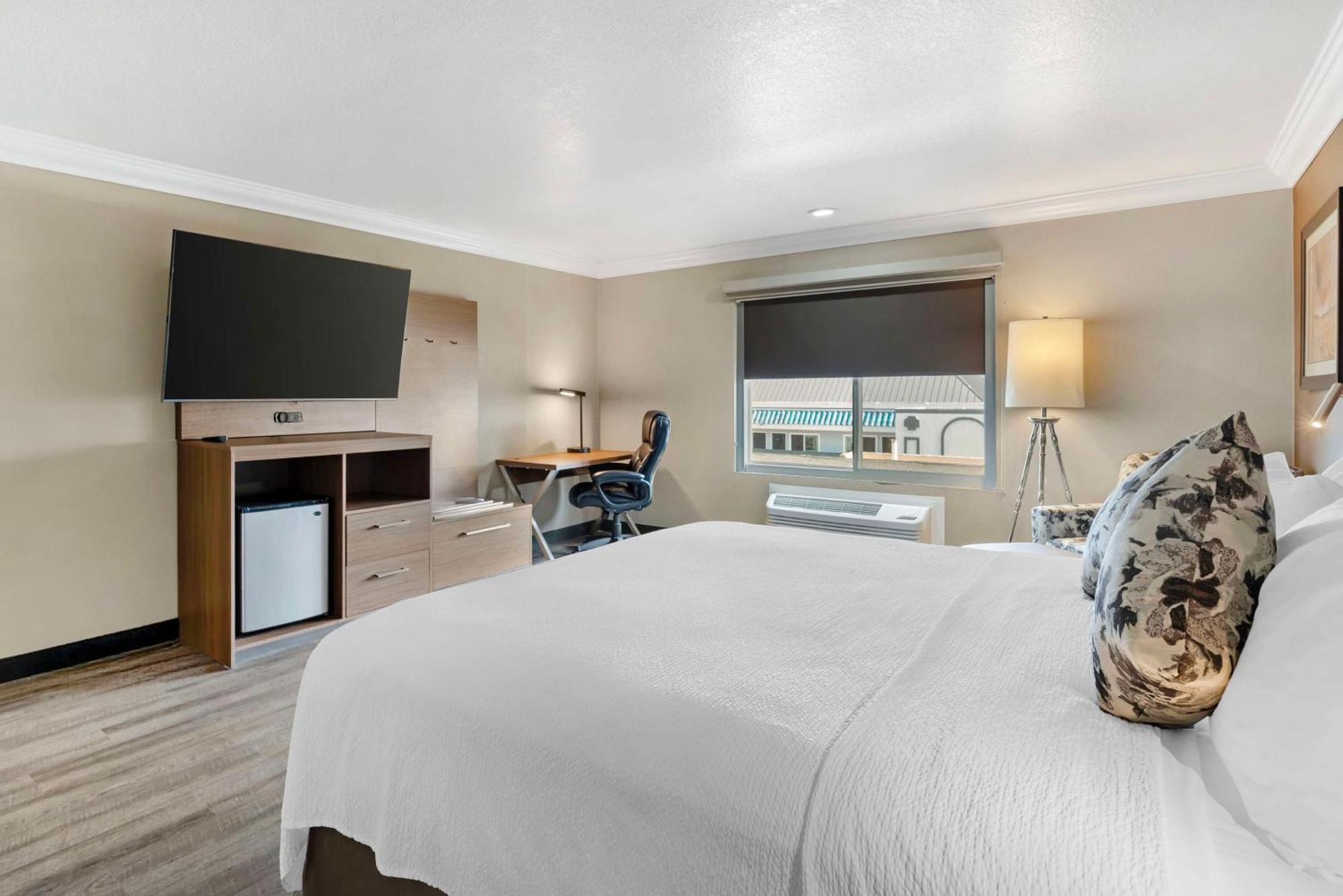 Best Western Plus Newport Mesa Inn Costa Mesa Buitenkant foto