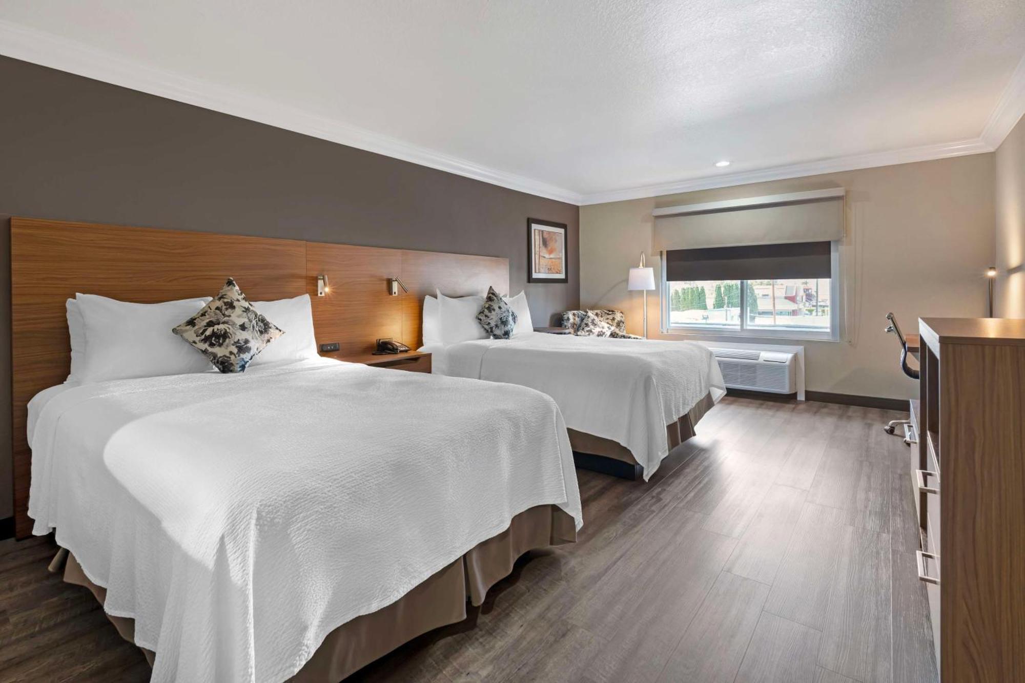Best Western Plus Newport Mesa Inn Costa Mesa Buitenkant foto