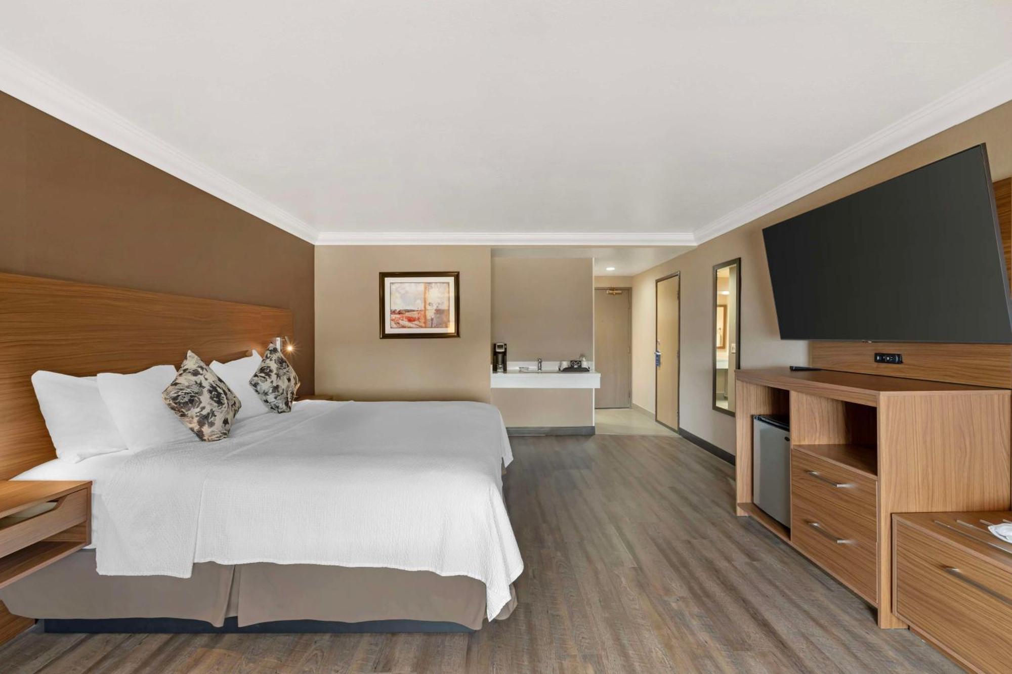 Best Western Plus Newport Mesa Inn Costa Mesa Buitenkant foto