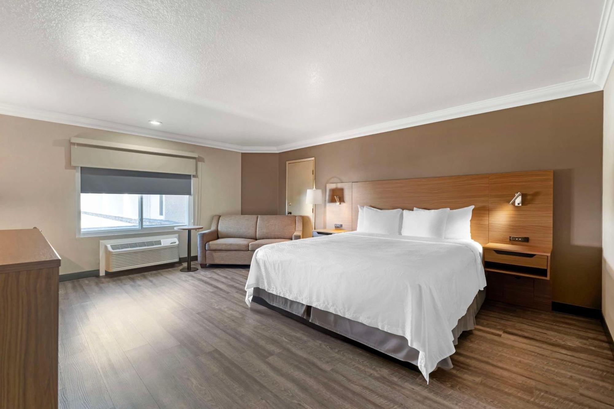 Best Western Plus Newport Mesa Inn Costa Mesa Buitenkant foto
