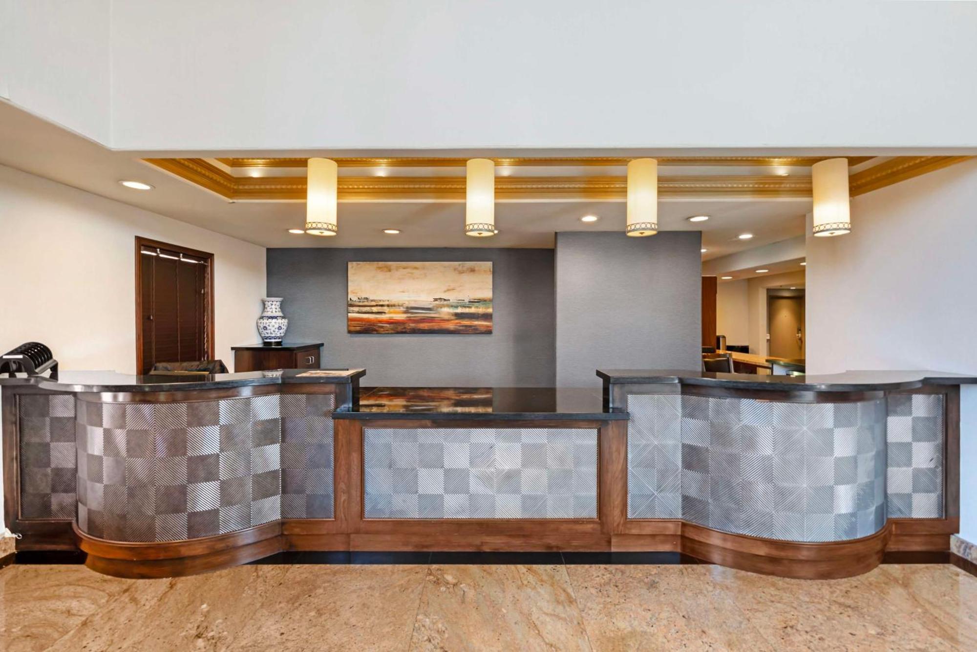 Best Western Plus Newport Mesa Inn Costa Mesa Buitenkant foto