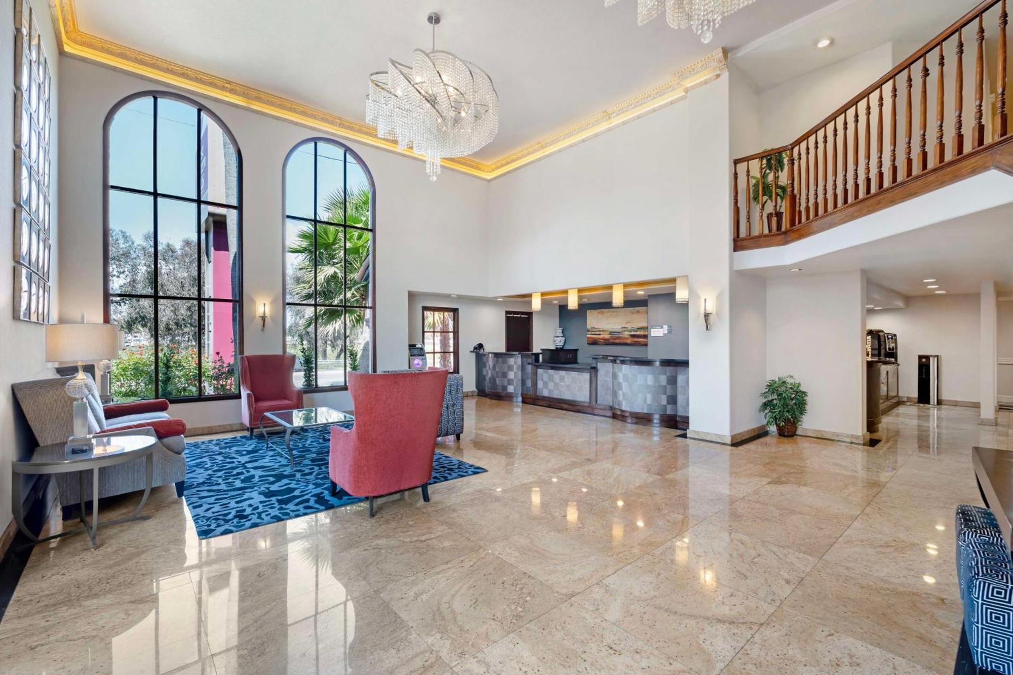 Best Western Plus Newport Mesa Inn Costa Mesa Buitenkant foto